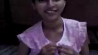 Ha film porno vecchiette mostrato tette e un piccolo culo per ottenere un grosso cazzo da un amico