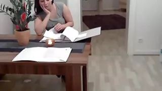 Ha portato film porno gratis vecchie troie la sua ragazza a fare sesso con suo fratello e si mette la figa su un cazzo come