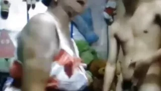 Doppio pompino da giapponese troie timido ragazzo pornovideo nonne