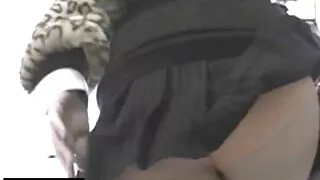 Ragazzo sedotto dalle tette enormi di una donna molto matura porno con la nonna