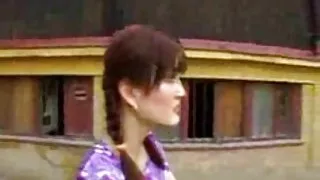 Procace ebano girò nel modo sbagliato, ora succhia e si masturba nonne porno gratis attraverso il buco