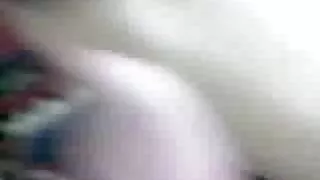 L'uomo ha un rapporto a tre con l'amico porno nonne con giovani della moglie che ama succhiare il cazzo